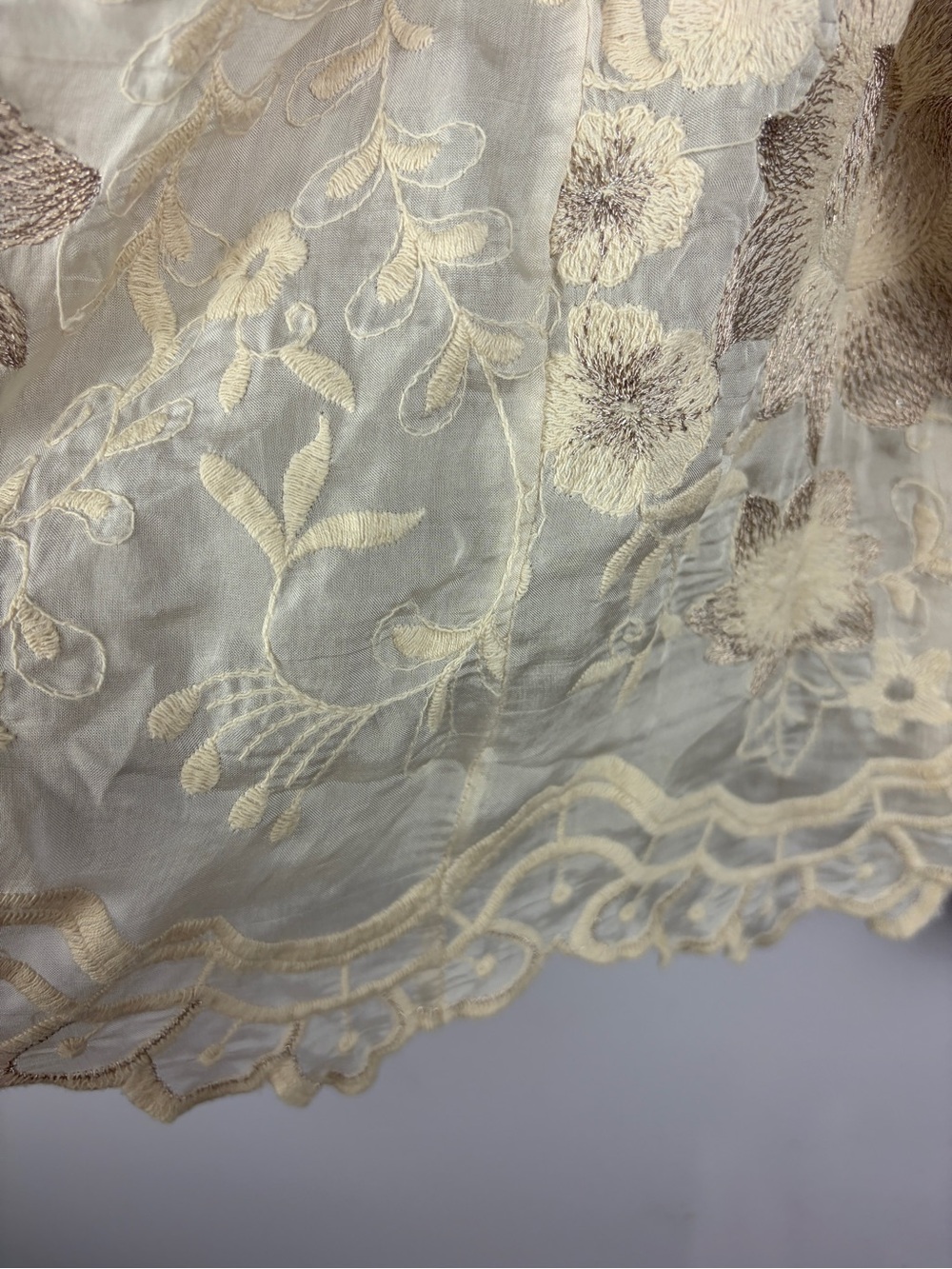 Angela Moda Italy Silk Embroidered Floral Boho Blouse Tunic Medium - Picture 12 of 16